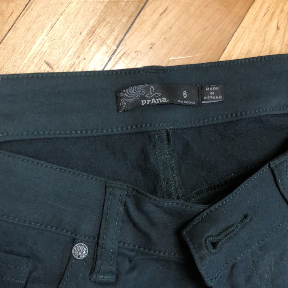 Prana Dark green rip-stop Nylon size 6 tall pants - Picture 2 of 4